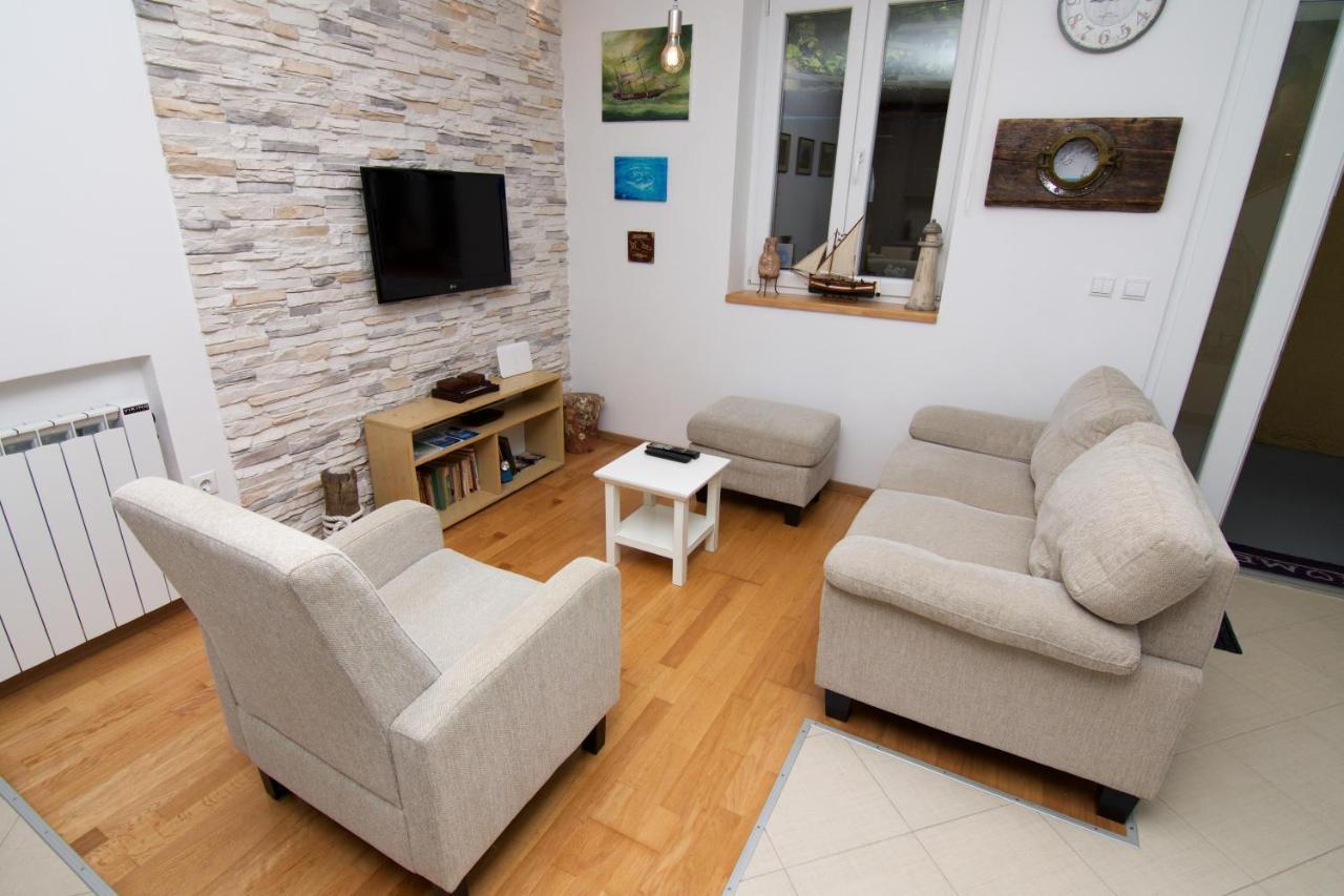 House 4 Rent Laura Apartment Mali Losinj Bagian luar foto