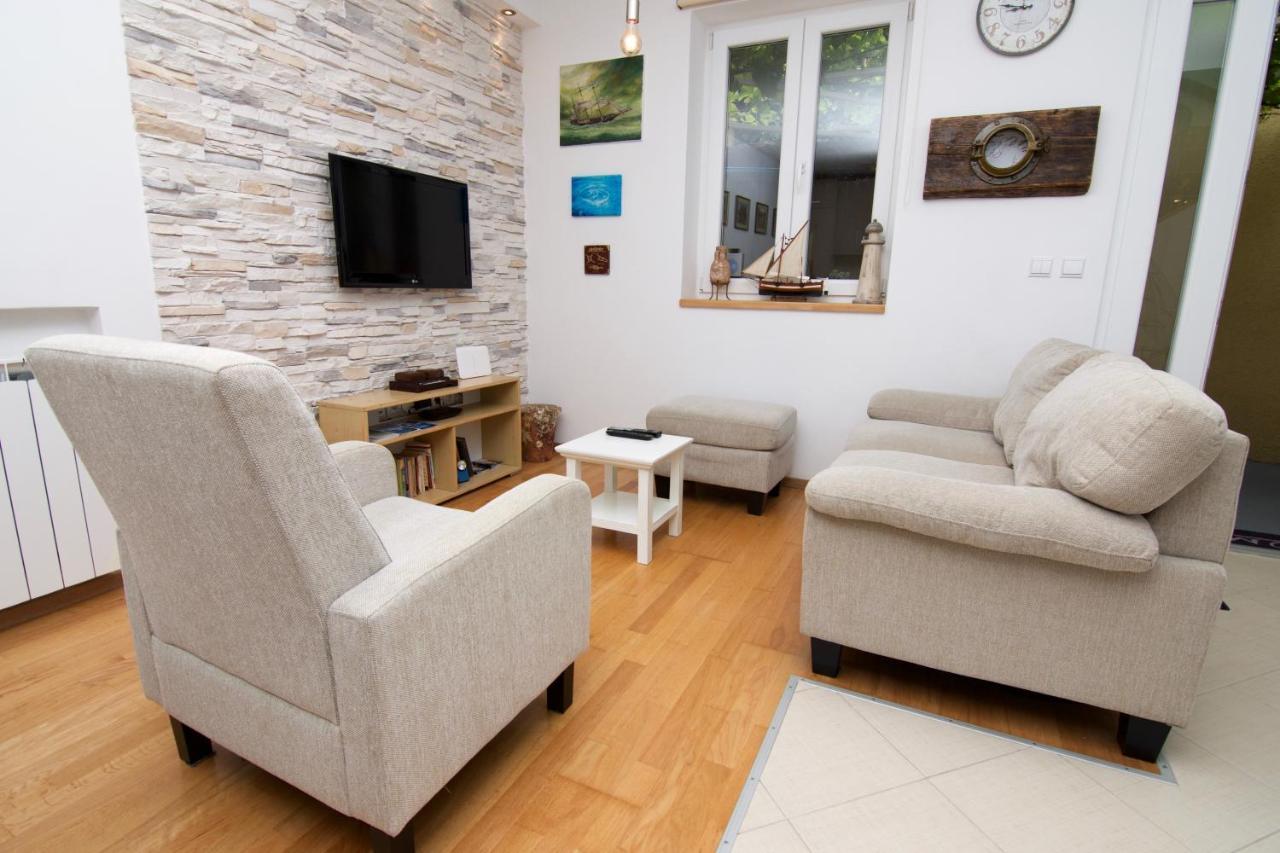 House 4 Rent Laura Apartment Mali Losinj Bagian luar foto