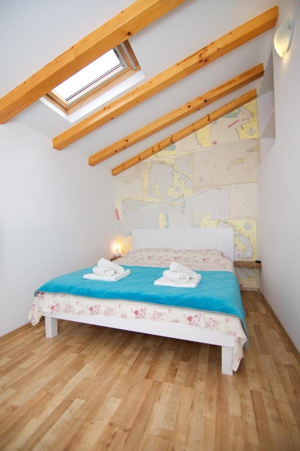 House 4 Rent Laura Apartment Mali Losinj Bagian luar foto