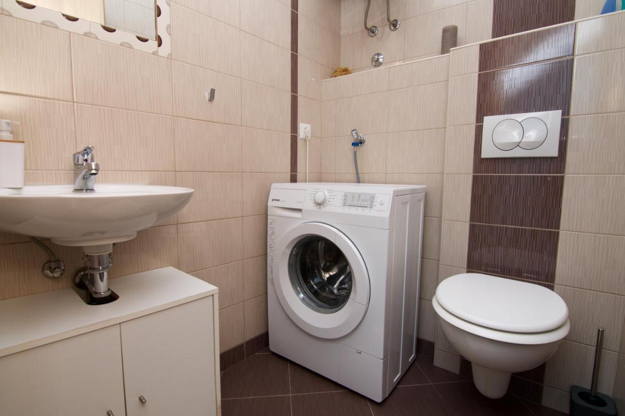 House 4 Rent Laura Apartment Mali Losinj Bagian luar foto